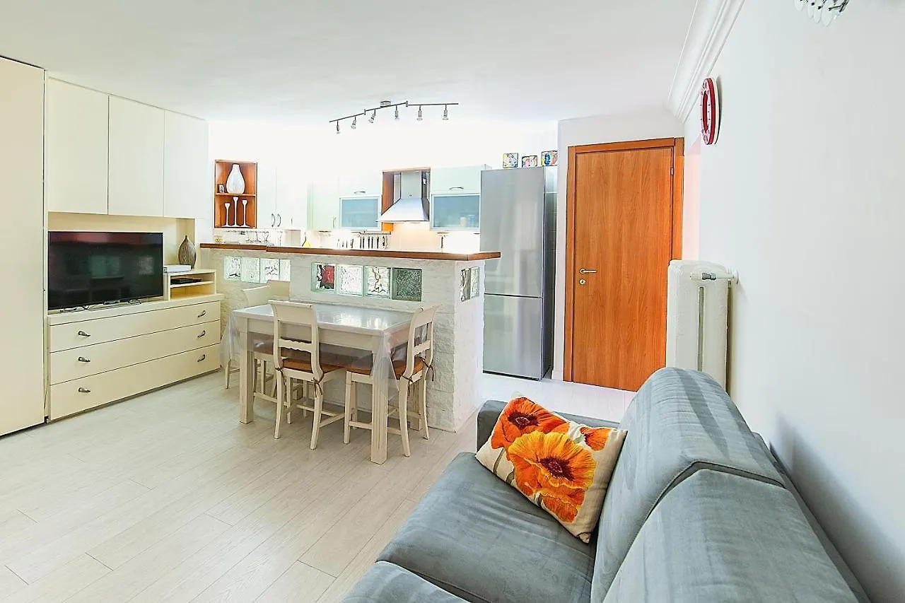 Apartment Pavillon D'Angleterre Au Coeur De La Ville Menton